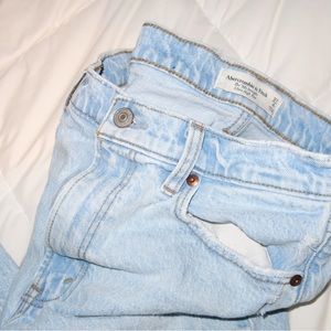 BRAND NEW ABERCROMBIE JEANS
